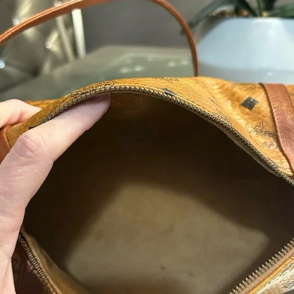 MCM Vintage Visetos Barrel Crossbody bag - Picture 9 of 10